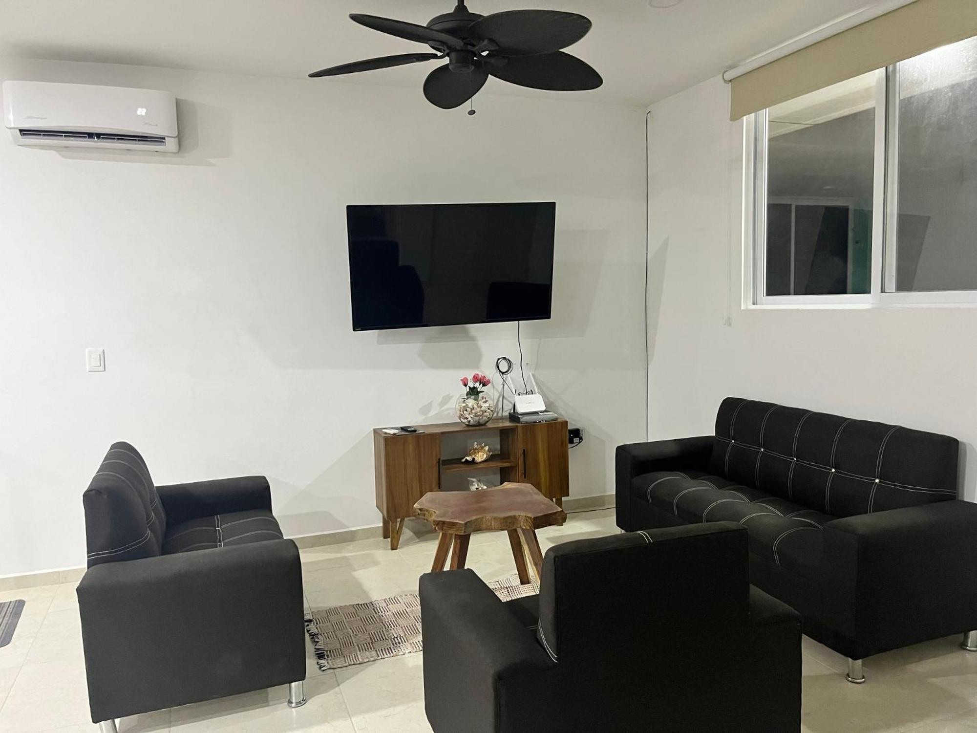 Puerto Penthouse * Chicxulub
